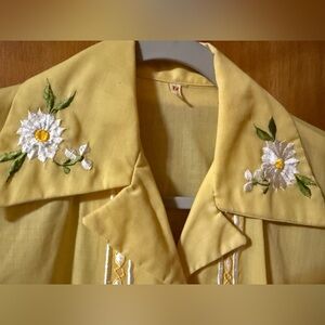 Yellow vintage Kimono with daisies